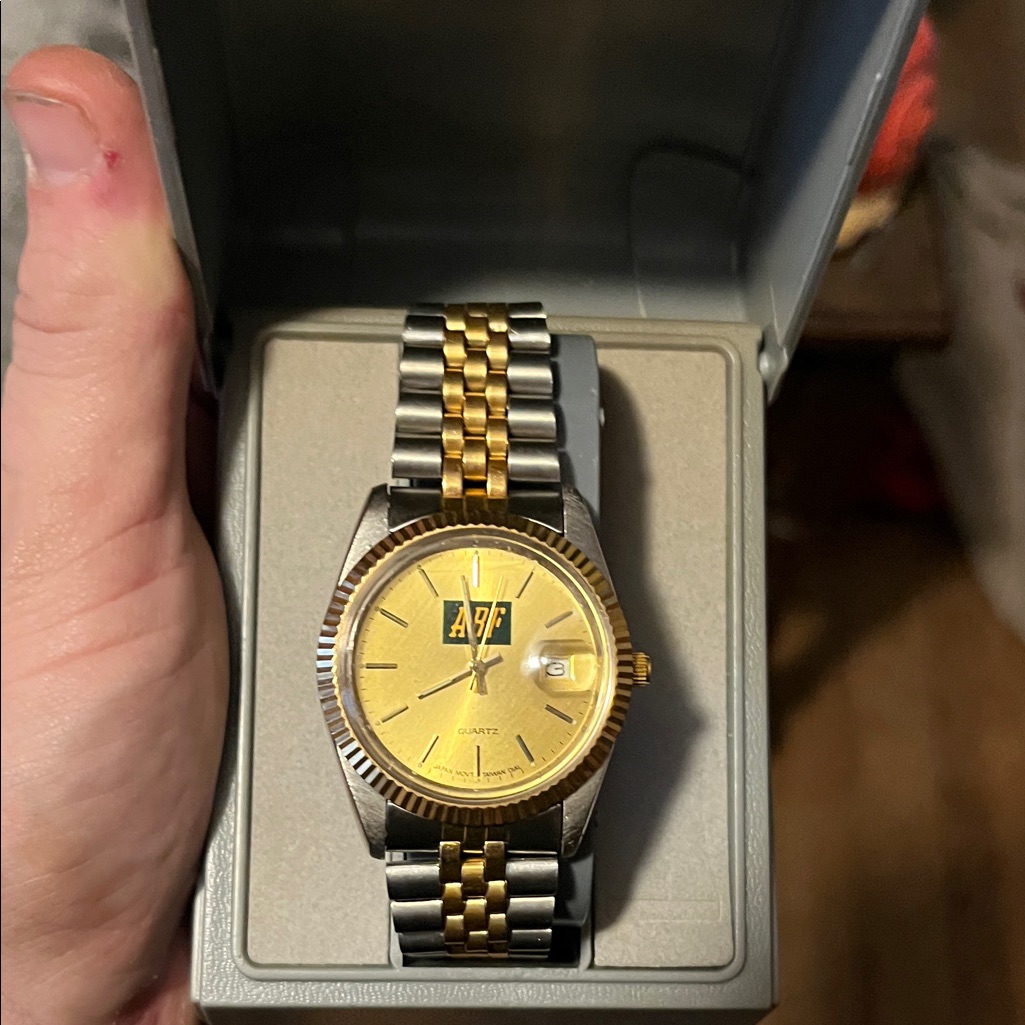 Gold And Silver Quartz Watch Gold And Silver Quartz Watch